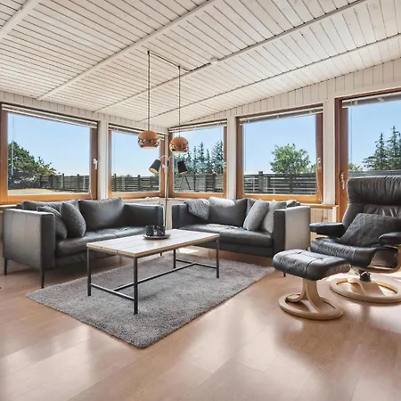 Gorgeous In Romo With Wifi Holiday home *